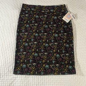 LuLaRoe Women’s Cassie Pencil Skirt/Size: L /Color: Multi Floral Print (NWT)